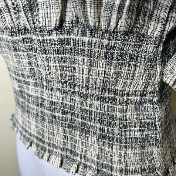 Universal Thread Milkmaid Top Medium Puff Sleeve Gray Woven Smocked Plaid New - Picture 7 of 11